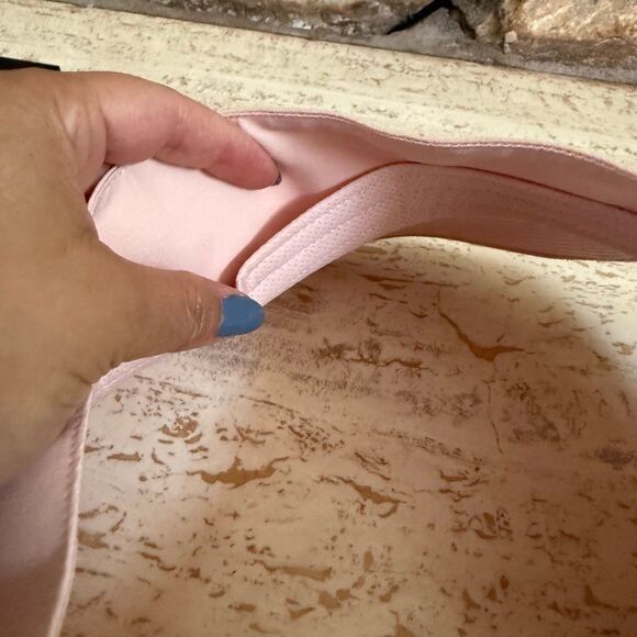 The North Face Class V Top Knot Bucket - Picture 9 of 11